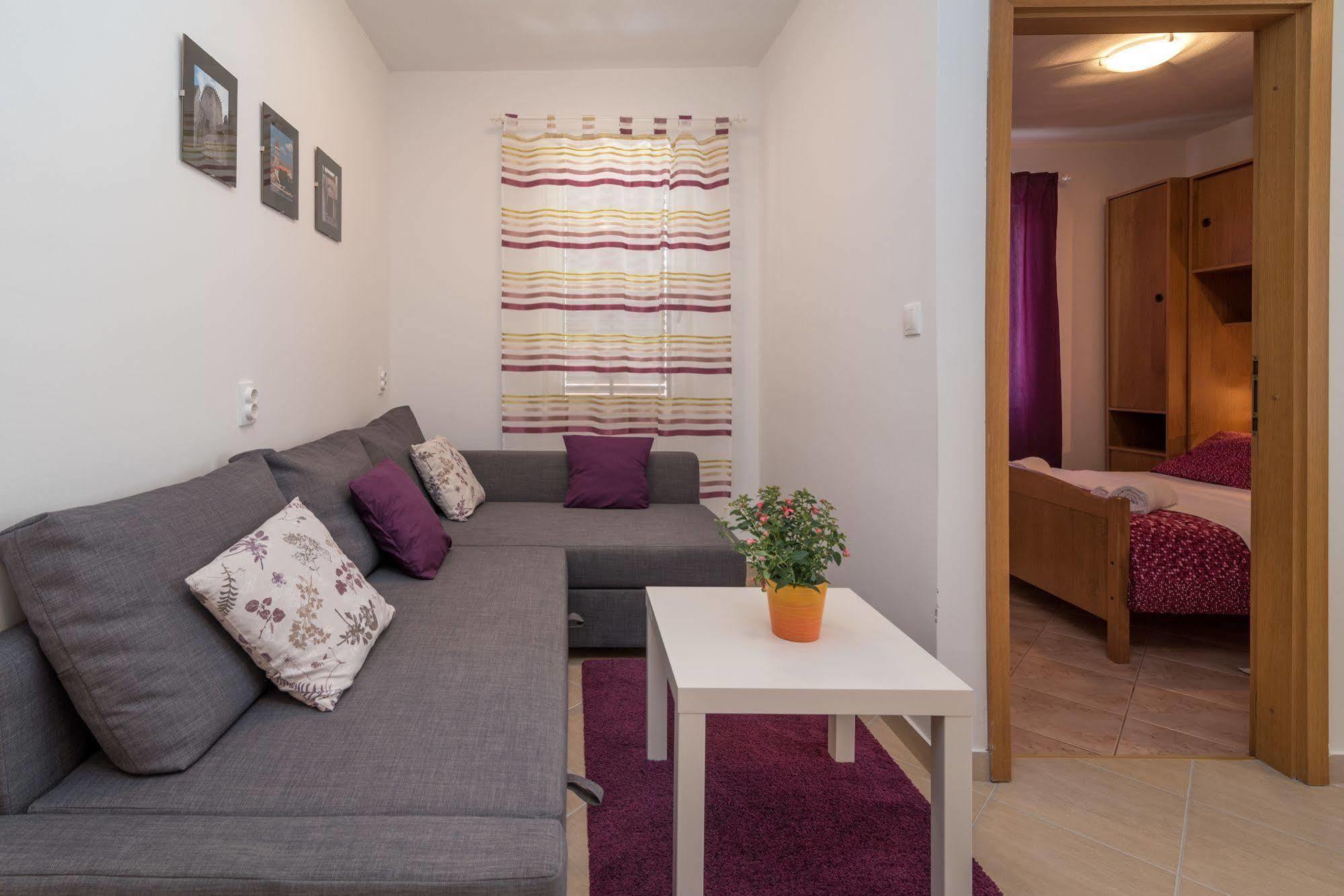 Vojin Apartma *