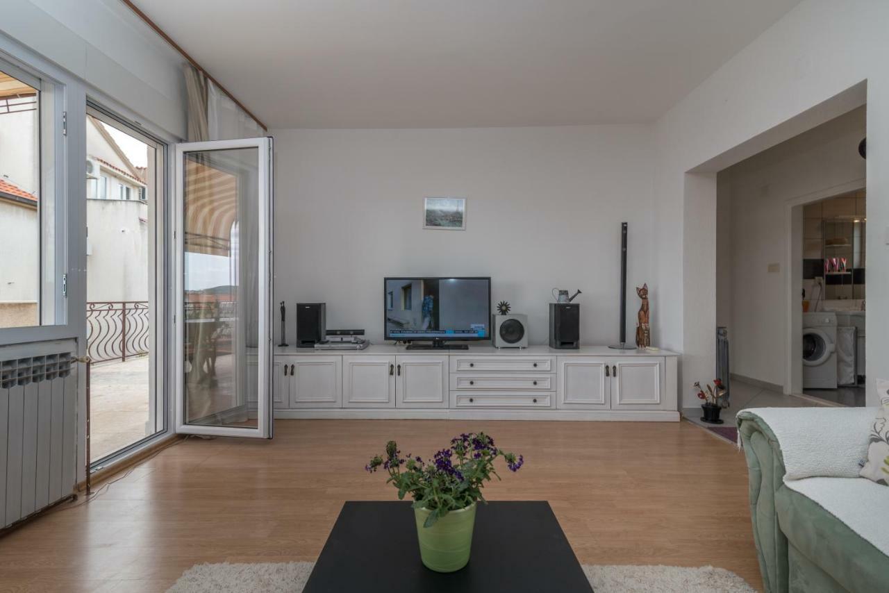 Vojin Apartma *